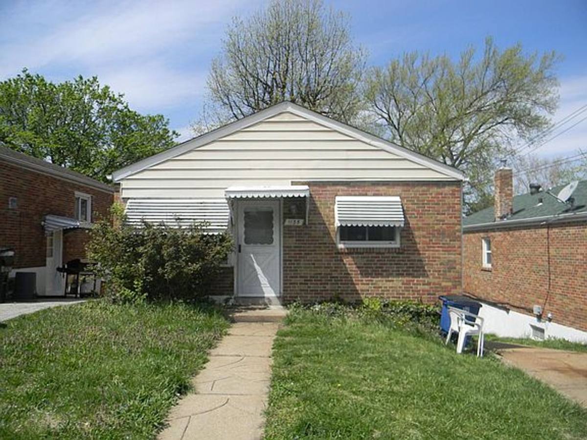 House for rent at 1135 Watts St, Saint Louis, MO 63130