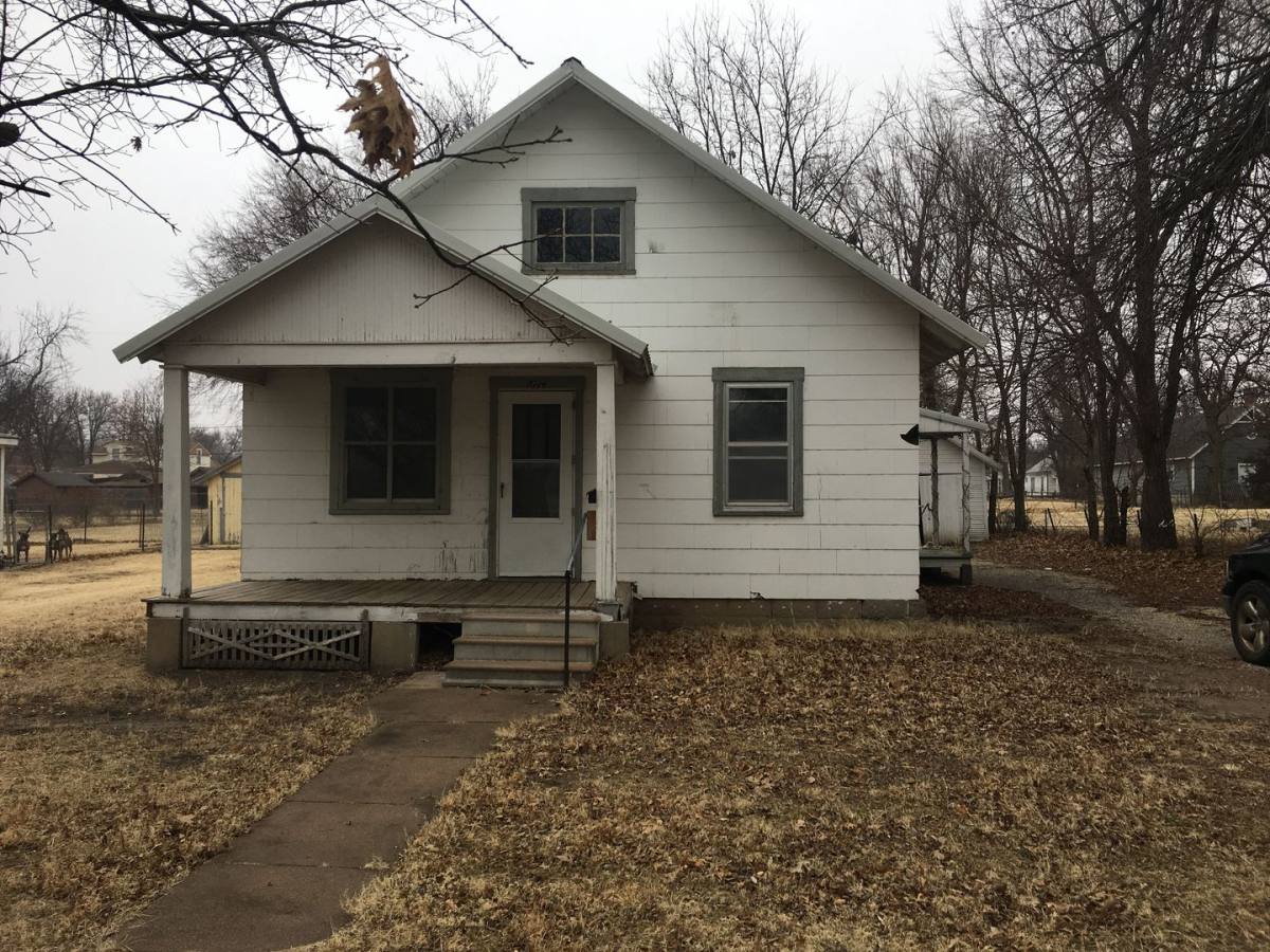 House for rent at 1014 E 6th, Newton, KS 67114