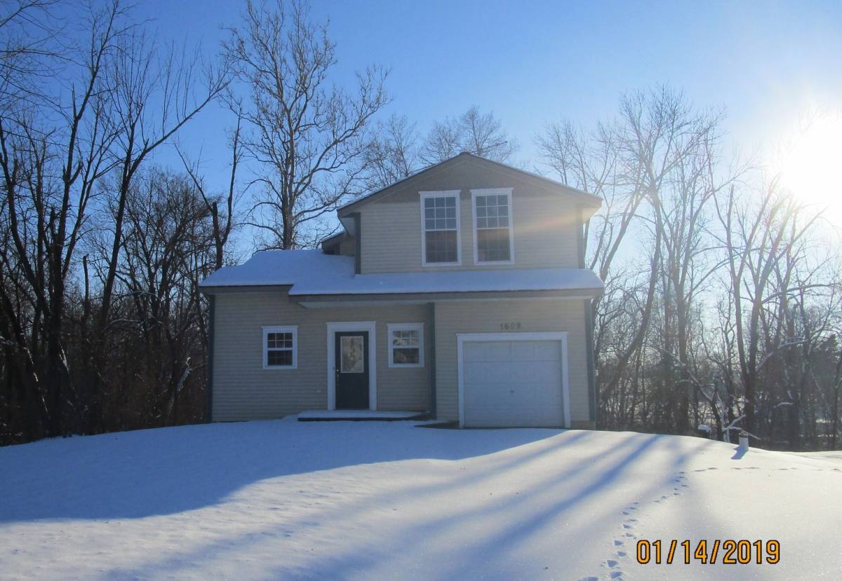 House for rent at 1609 E Eaton-Wheeling Pike, Eaton, IN 47338