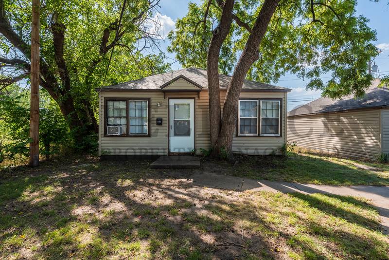 House for rent at 1129 W 16th, Wichita, KS 67203