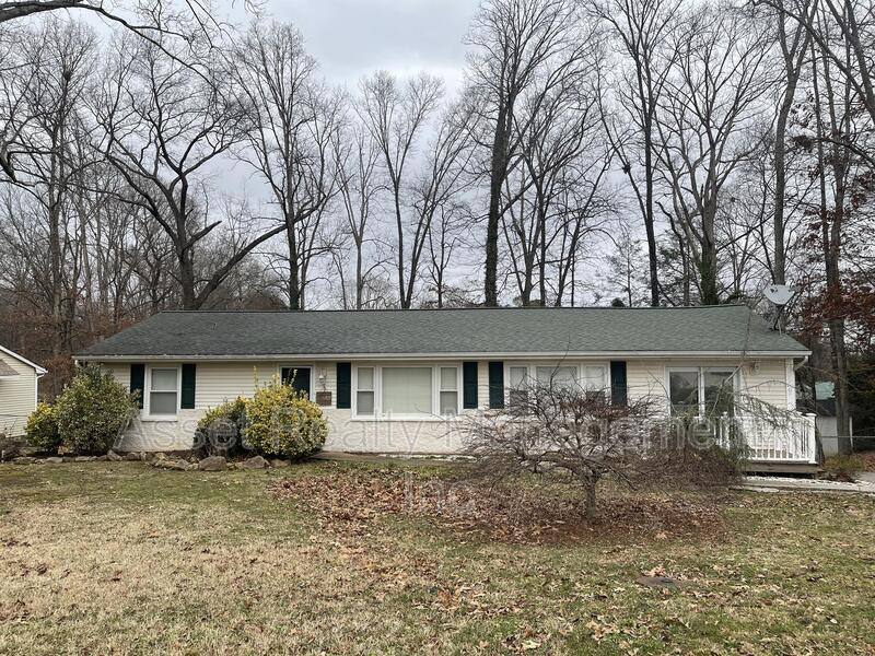 House for rent at 5707 Scenic Ridge Rd, Knoxville, TN 37912