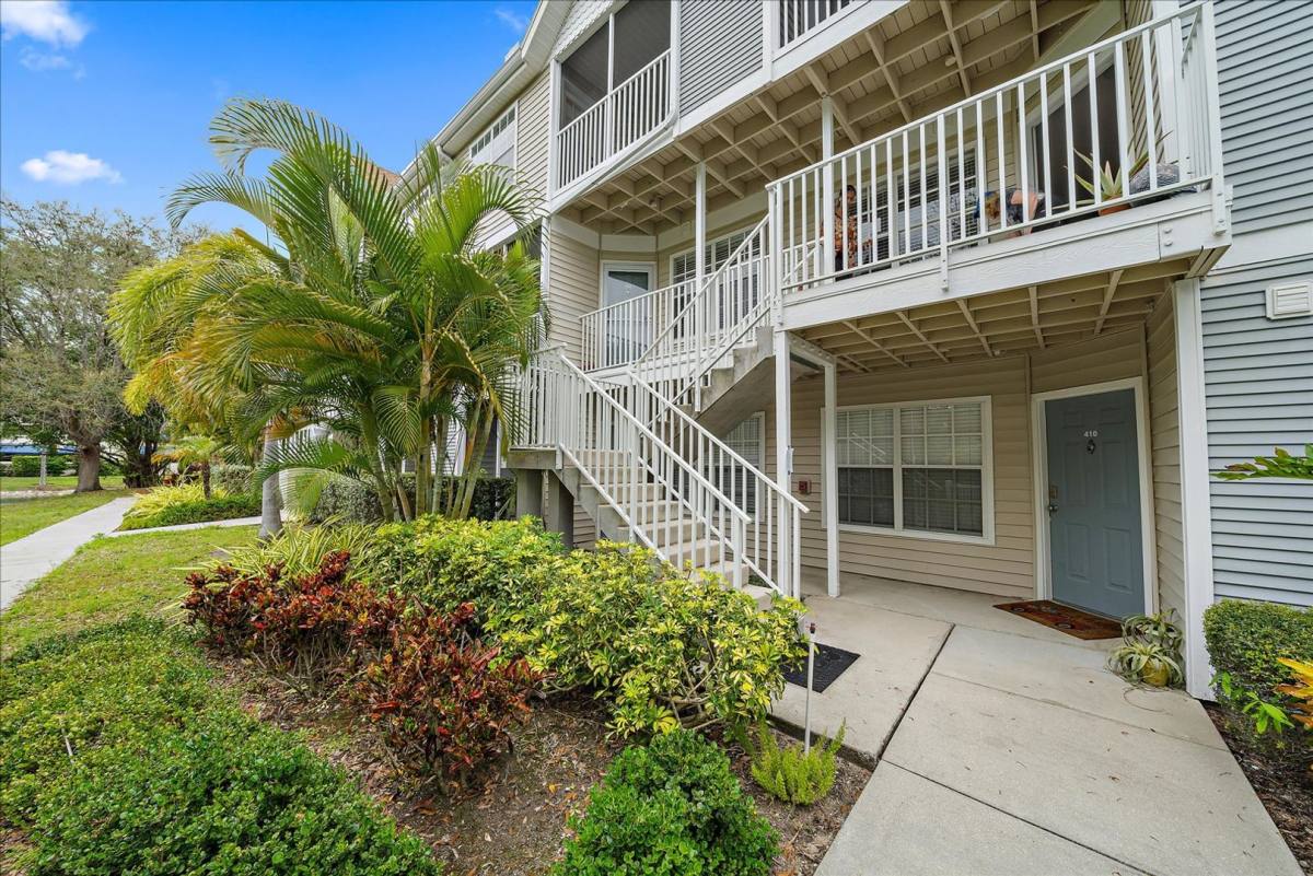 Condo for rent at 850 S Tamiami Trail, Sarasota, FL 34236