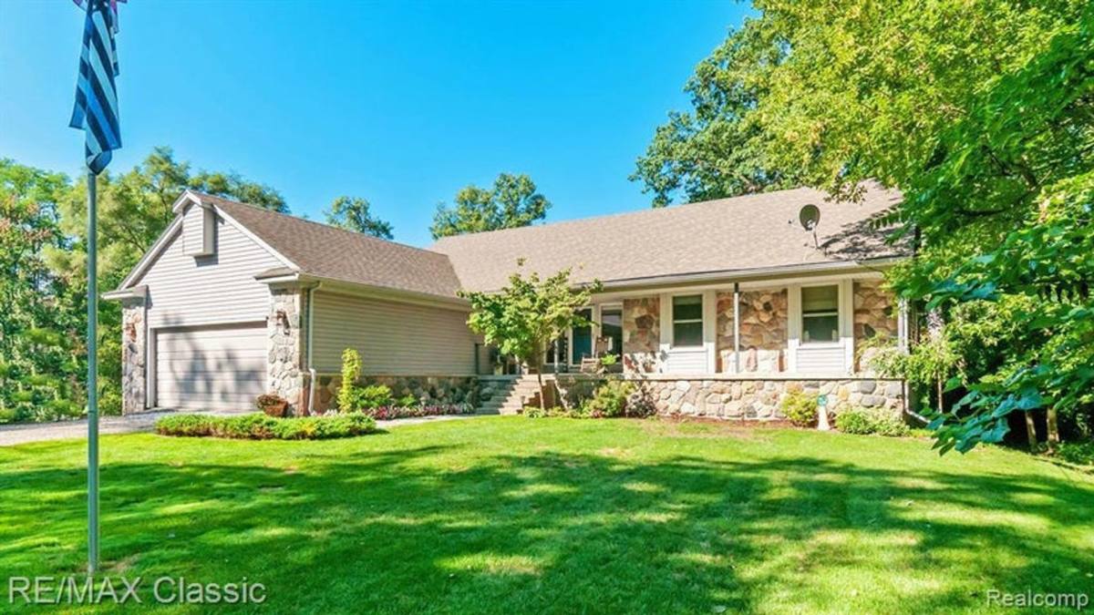 House for rent at 3355 Boyer St, Walled Lake, MI 48390