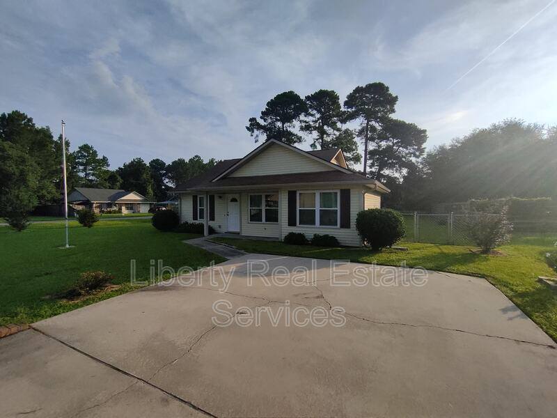 House for rent at 633 Trevor St, Hinesville, GA 31313