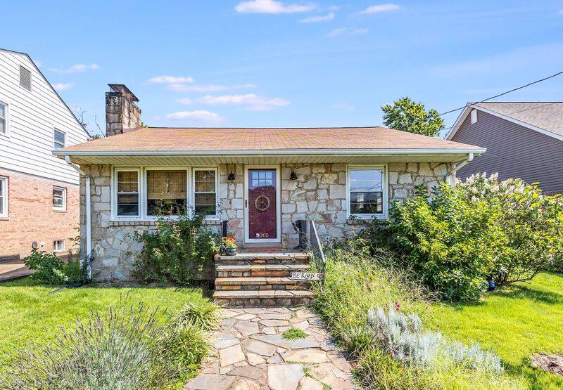 House for rent at 2005 Washington Ave, Fredericksburg, VA 22401
