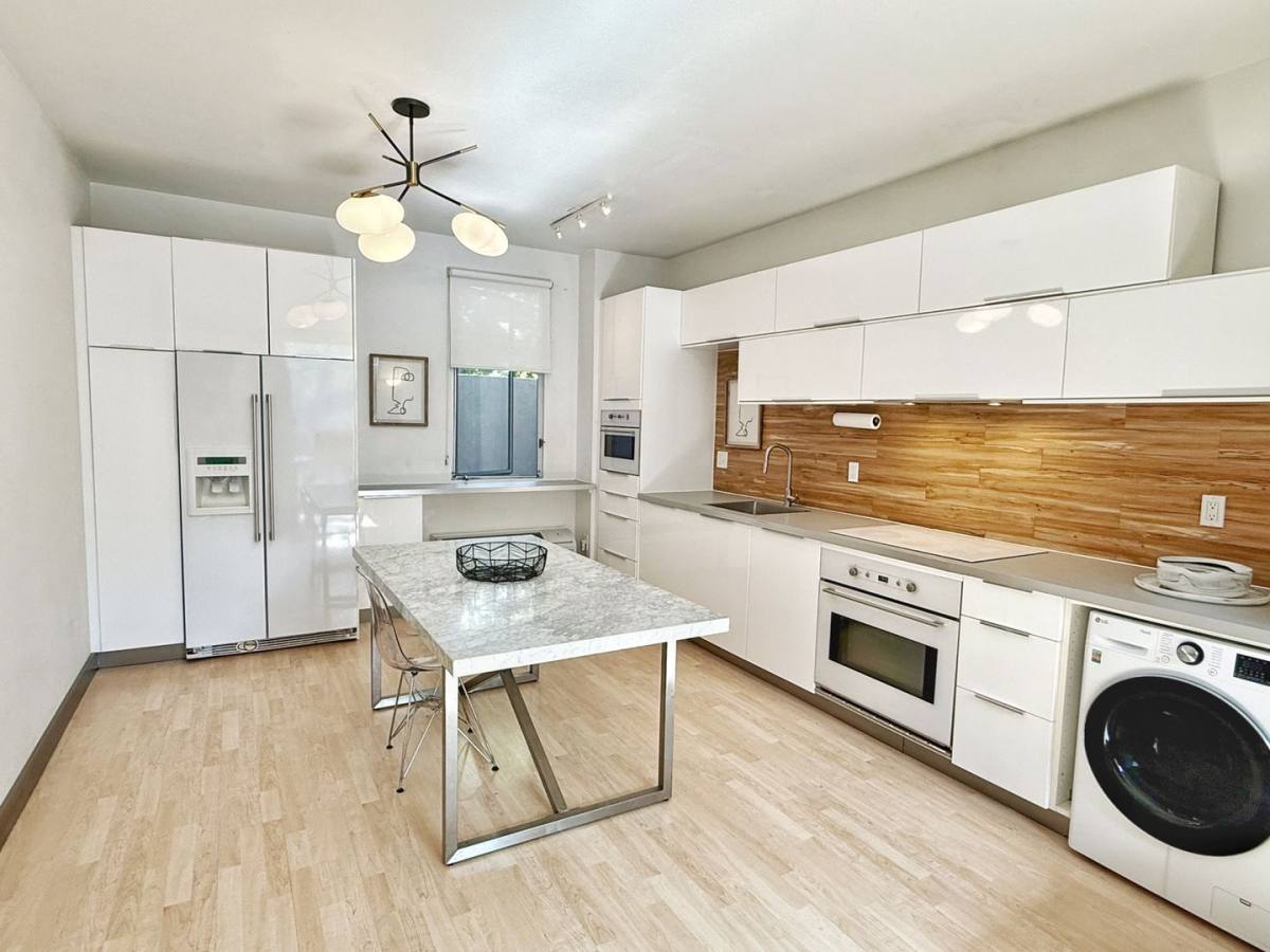 Townhouse for rent at 1601 Kettner Blvd, San Diego, CA 92101