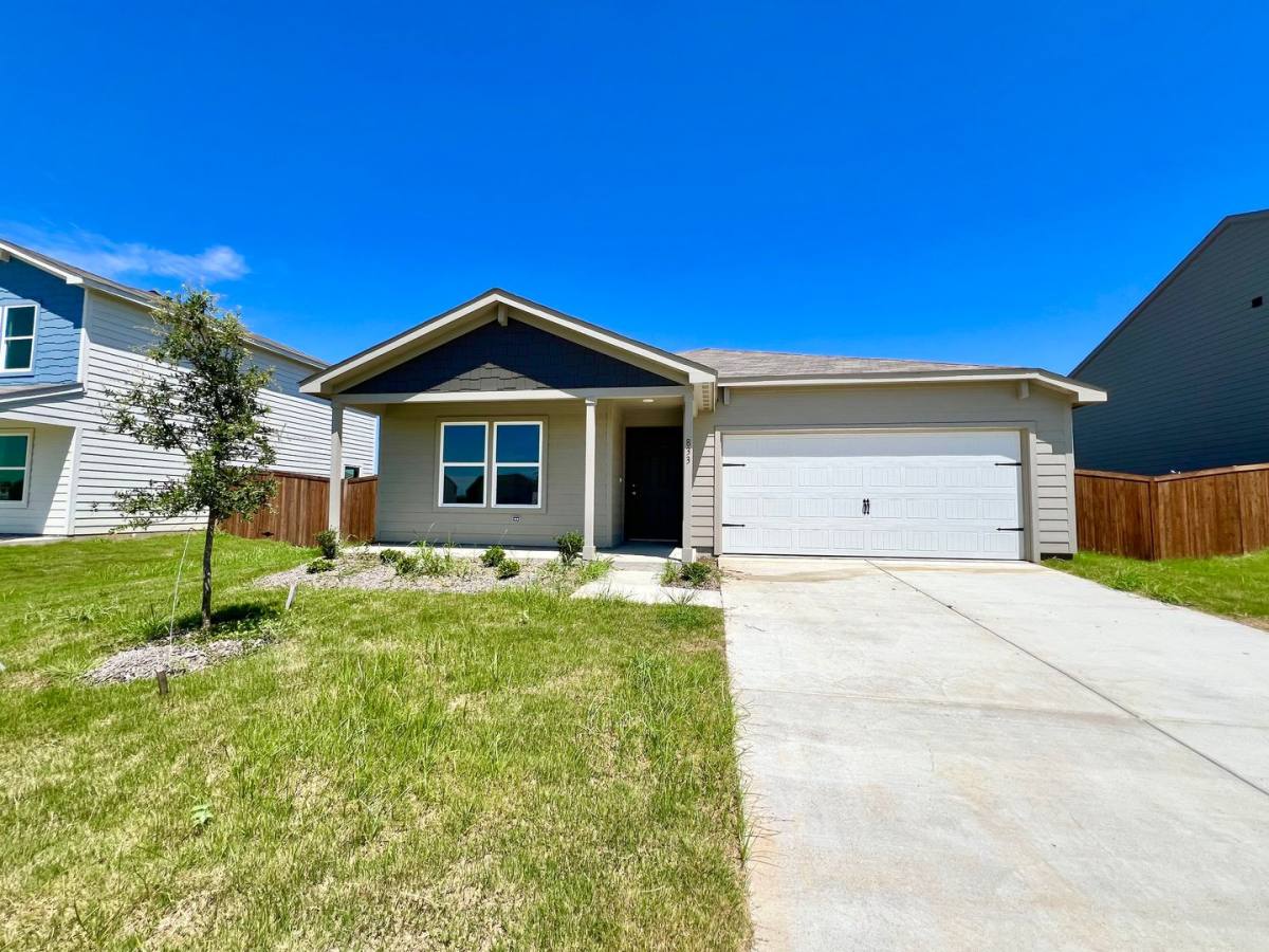 House for rent at 833 Bluffview Dr, Cleburne, TX 76031