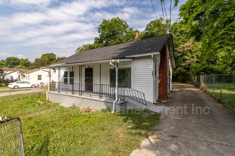 House for rent at 2647 Selma Ave, Knoxville, TN 37914