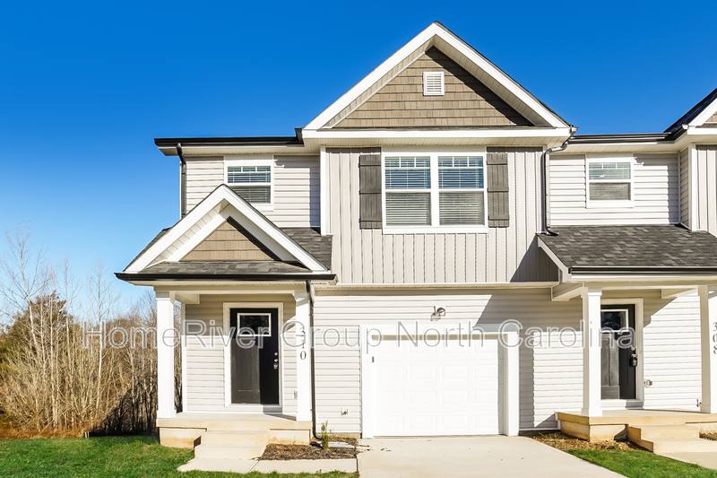 Townhouse for rent at 310 Beaumont Circle, Clemmons, NC 27012