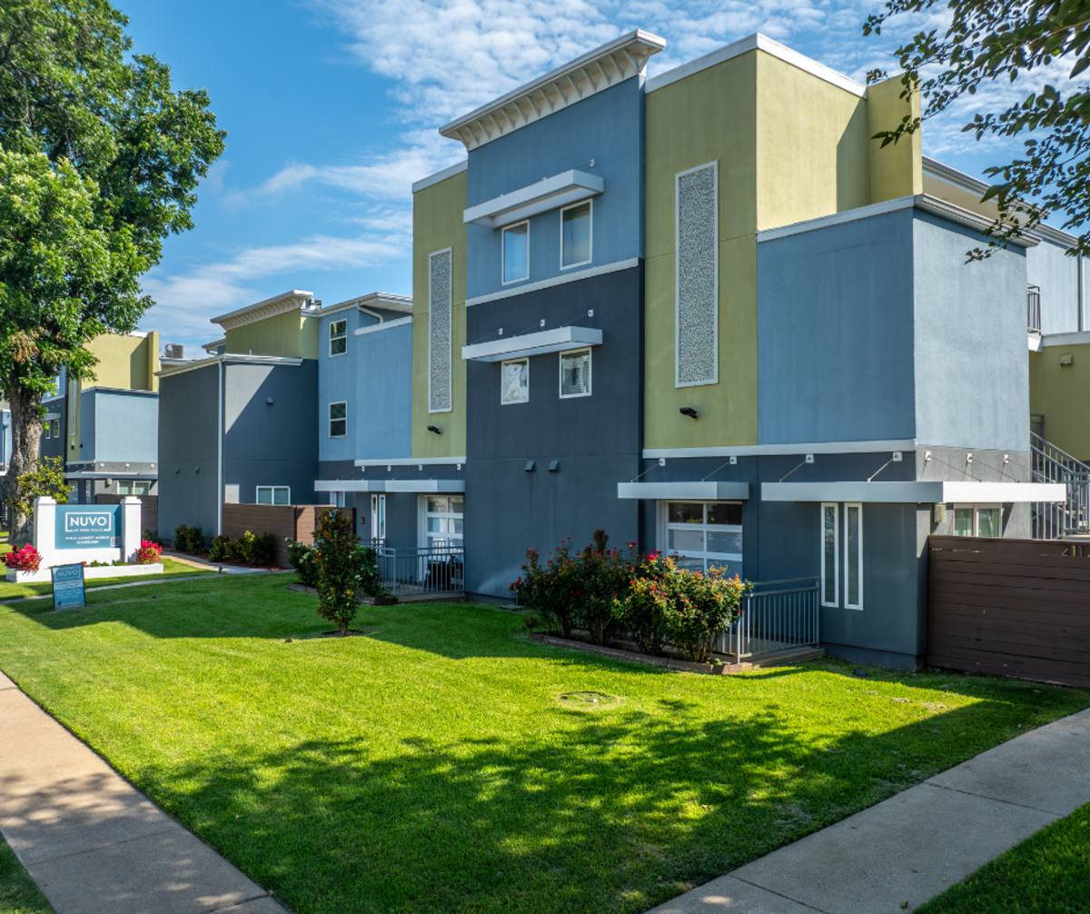 Apartment for rent at 2116 N Garrett Ave, Dallas, TX 75206