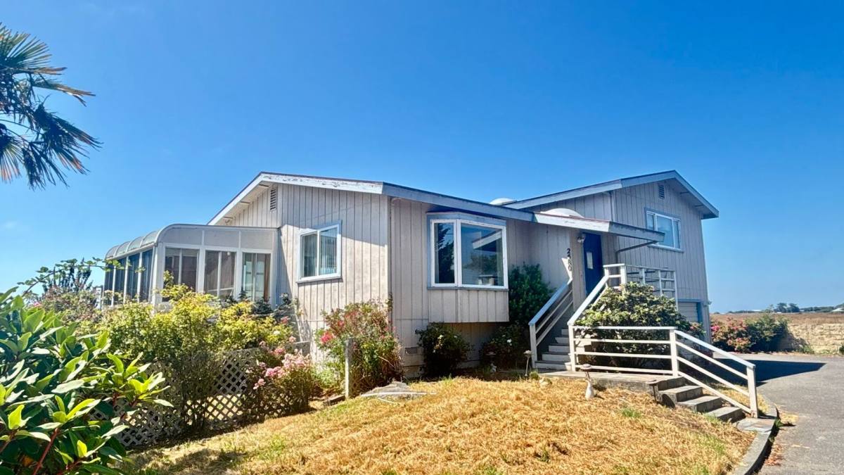 House for rent at 2580 Vaissade Rd, Arcata, CA 95521