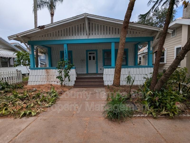 House for rent at 712 Bungalow Terrace, Tampa, FL 33606