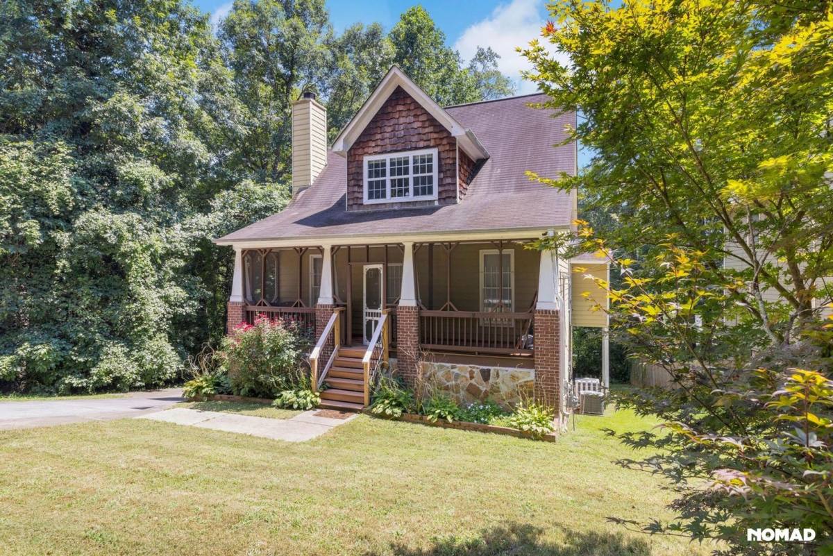 House for rent at 2910 Peek Rd NW, Atlanta, GA 30318