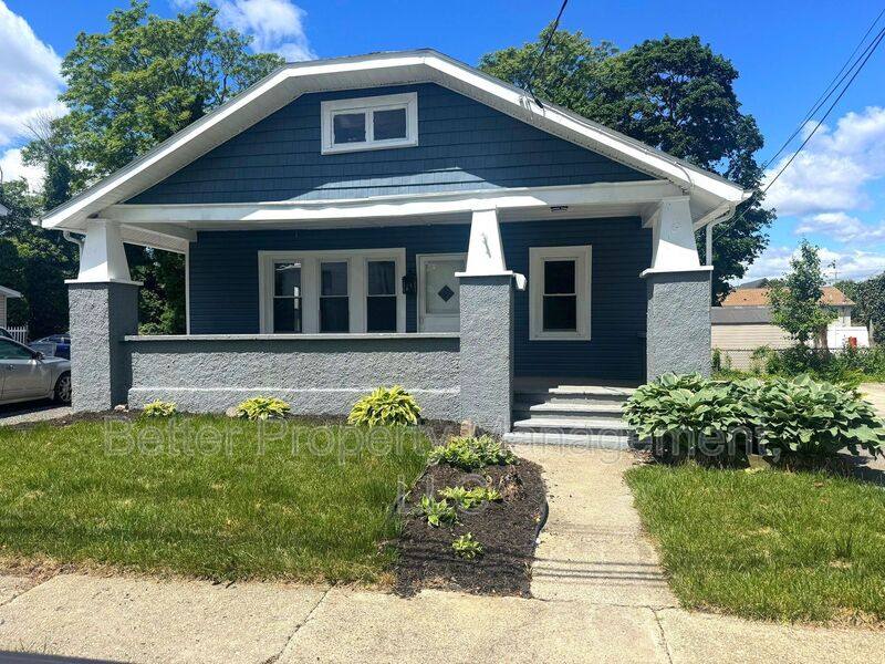 House for rent at 64 N Myrtle St, Vineland, NJ 08360