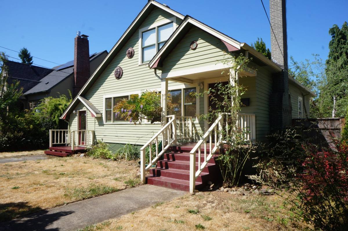 House for rent at 3235 NE 51st Ave, Portland, OR 97213