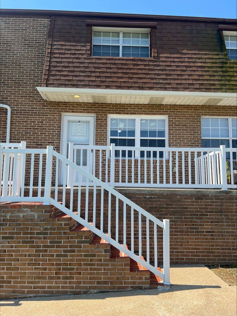 Townhouse for rent at 400 Crestview Dr, Greeneville, TN 37745