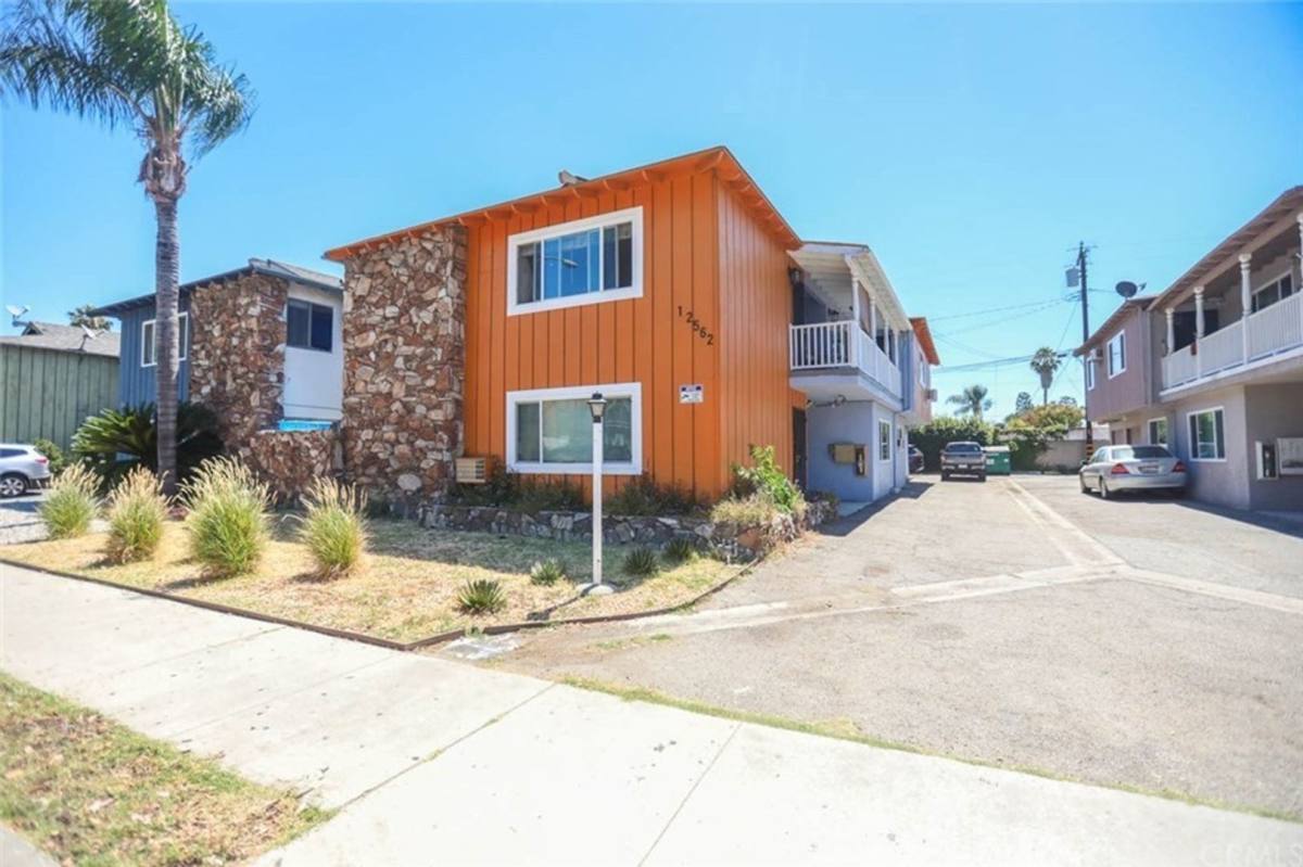 Apartment for rent at 12562 Brookshire Ave, Downey, CA 90242