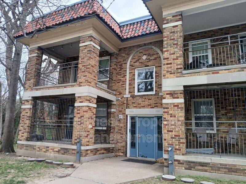 Apartment for rent at 2725 Campbell #1NW, Kansas City, MO 64109