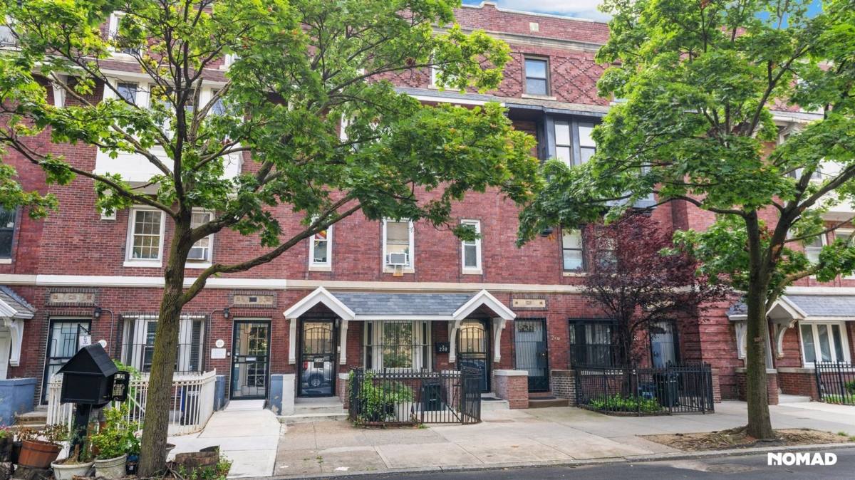 Townhouse for rent at 241 Brooklyn Ave, Brooklyn, NY 11213