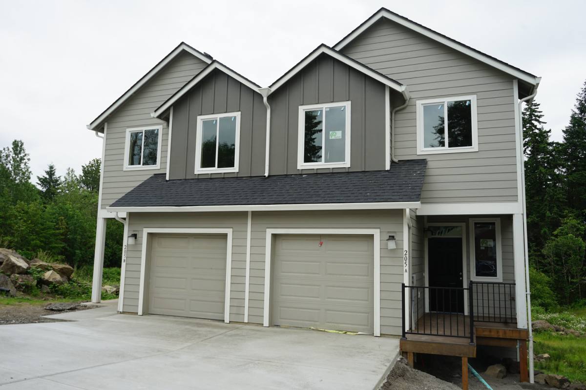 Apartment for rent at 205 Cloverdale Rd, Kalama, WA 98625