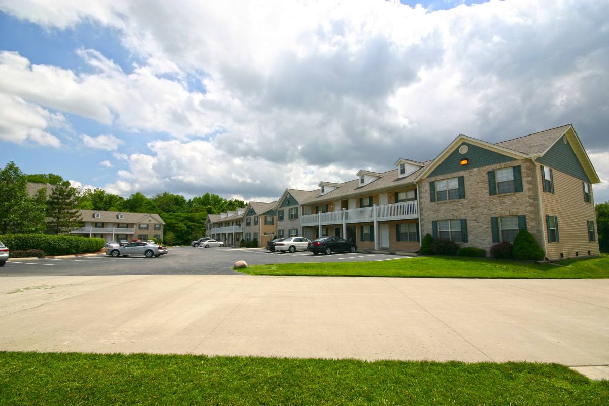 Apartment for rent at 1671 Shadow Ridge Court, Belleville, IL 62221