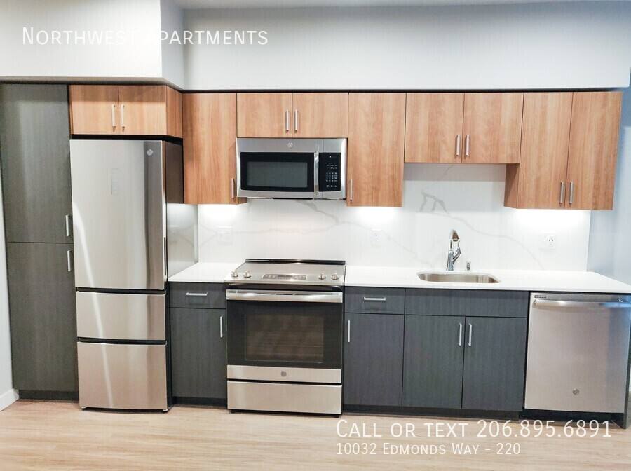 Apartment for rent at 10032 Edmonds Way, Edmonds, WA 98020