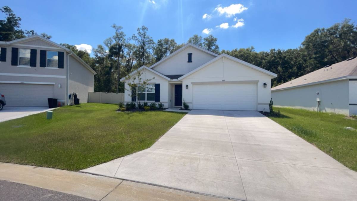 House for rent at 6569 SE 1st Loop, Ocala, FL 34472