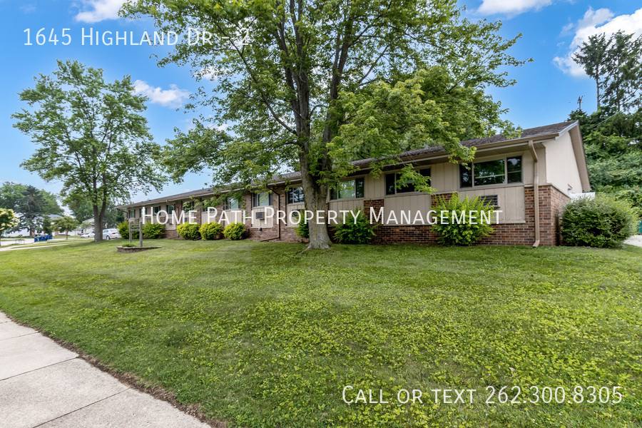 Apartment for rent at 1645 Highland Dr, Grafton, WI 53024