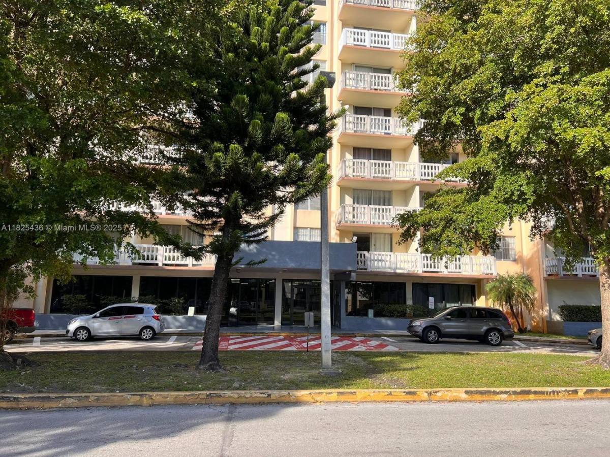 Condo for rent at 15600 NW 7th Ave, Miami, FL 33169