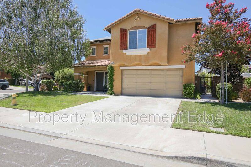House for rent at 38387 Chestnut Circle, Murrieta, CA 92563