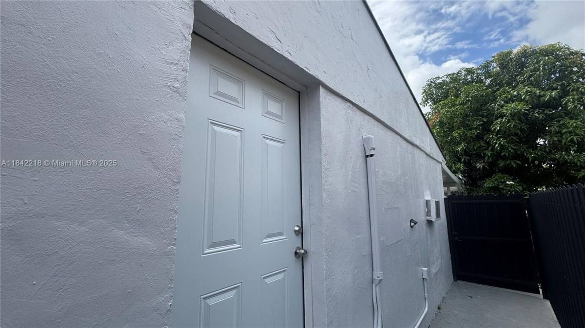 Apartment for rent at 2731 NW 100th St #B-B, Miami, FL 33147