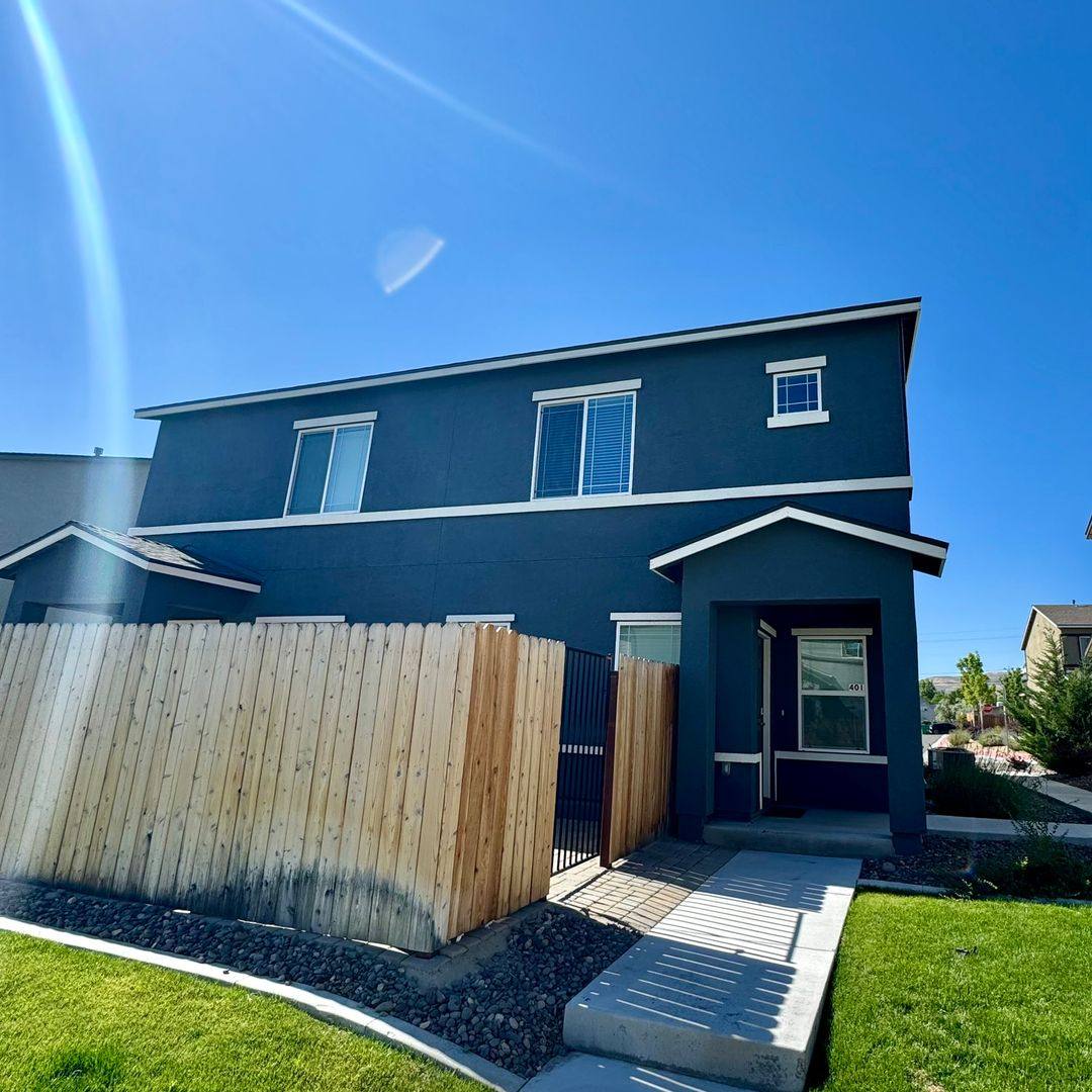 Townhouse for rent at 401 Autumn Breeze Circle, Reno, NV 89511