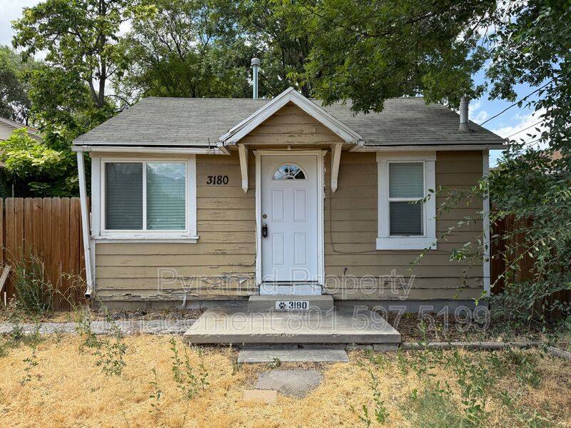 House for rent at 3180 S 400 E, Salt Lake City, UT 84115