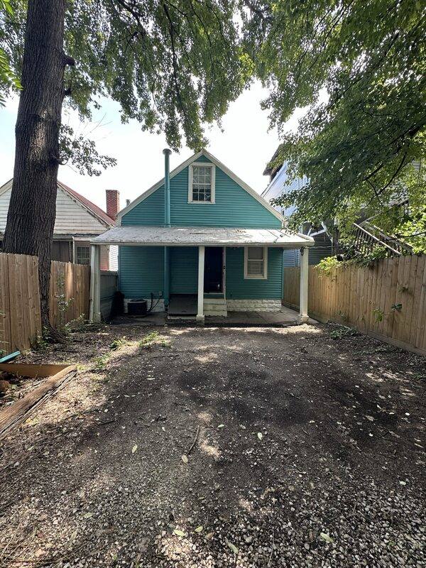 House for rent at 1058 Dixie Highway, Louisville, KY 40210
