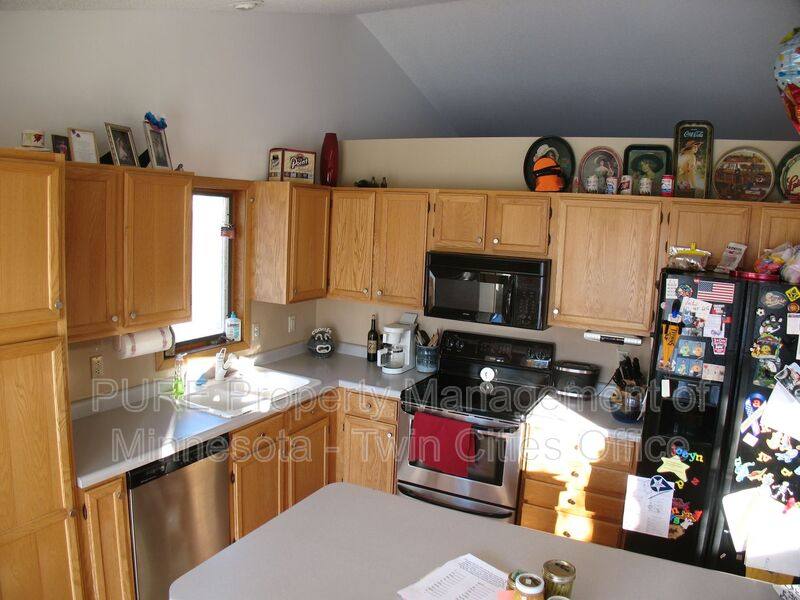 House for rent at 9675 84th St S, Cottage Grove, MN 55016