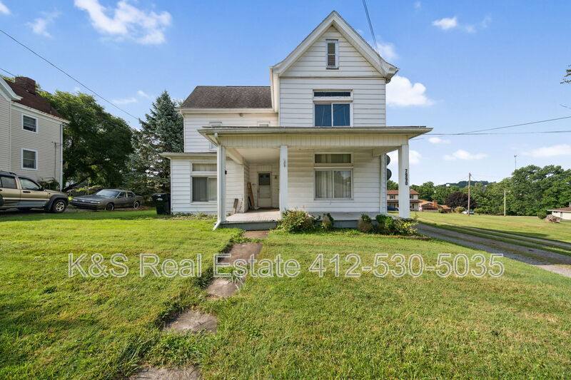 Apartment for rent at 7990 Pennsylvania Ave #1, Irwin, PA 15642