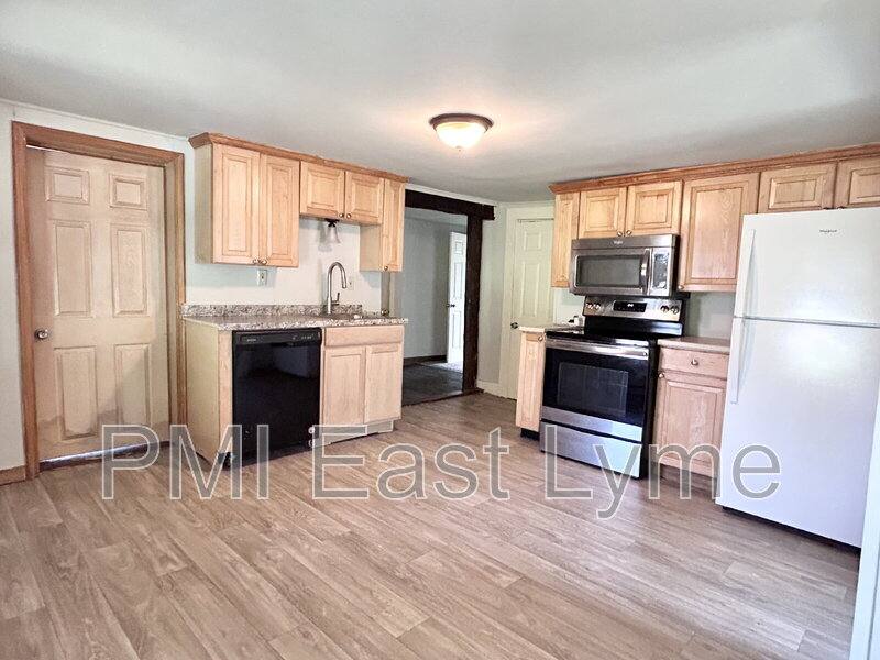 Apartment for rent at 231 Salem Turnpike #1, Norwich, CT 06360