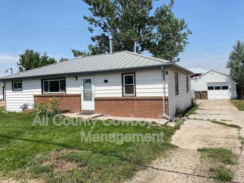 House for rent at 1975 Riverside Dr, Laramie, WY 82070
