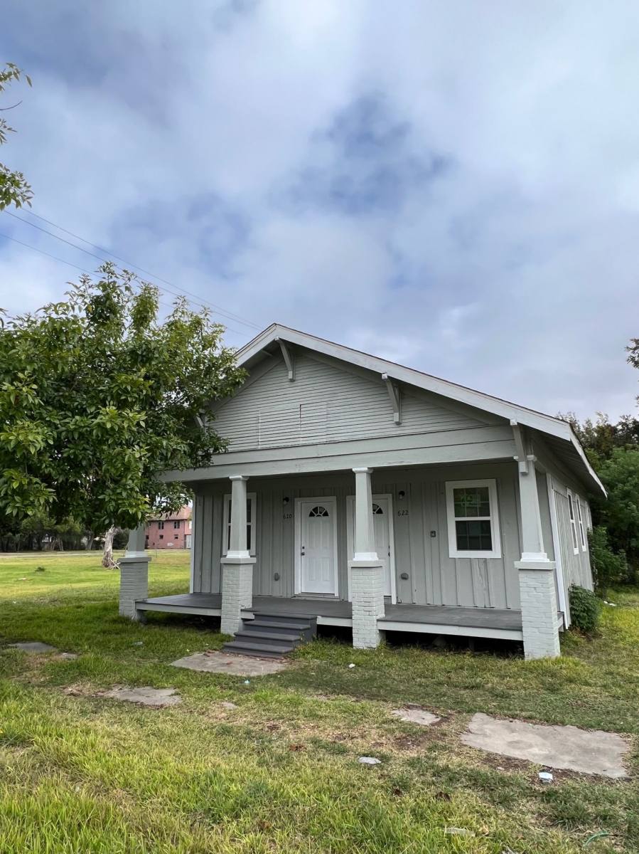 Apartment for rent at 2801 6th St, Port Arthur, TX 77640