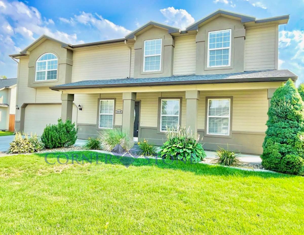 House for rent at 1919 E Lost River Ave, Nampa, ID 83686