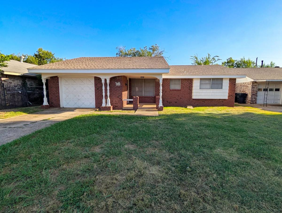 House for rent at 2709 SW 55th St, Oklahoma City, OK 73119