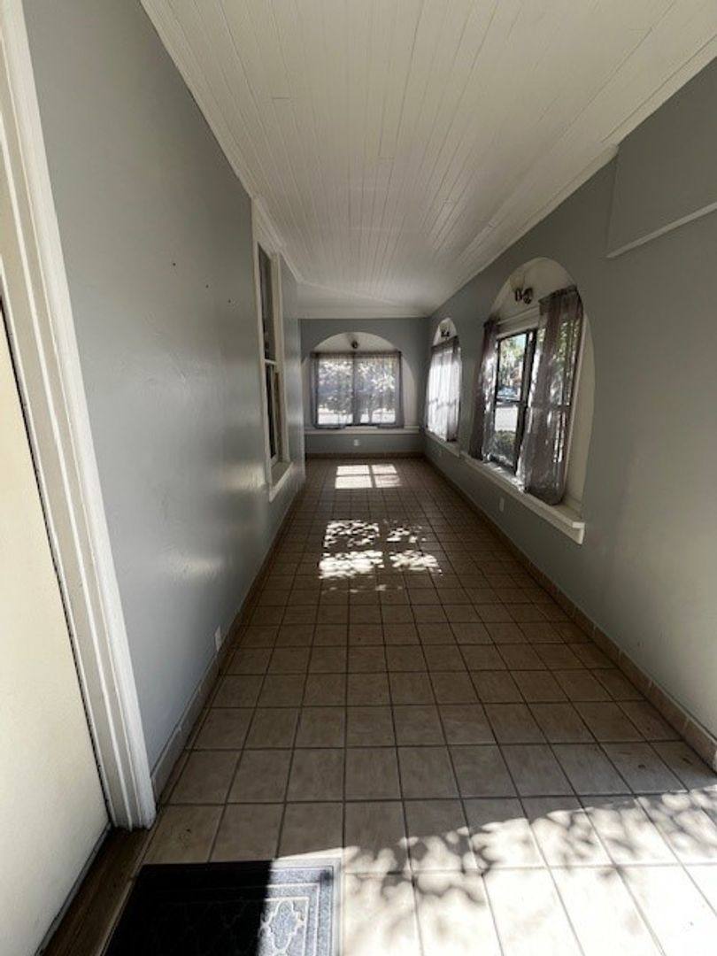 Apartment for rent at 2104 B St, Bakersfield, CA 93301
