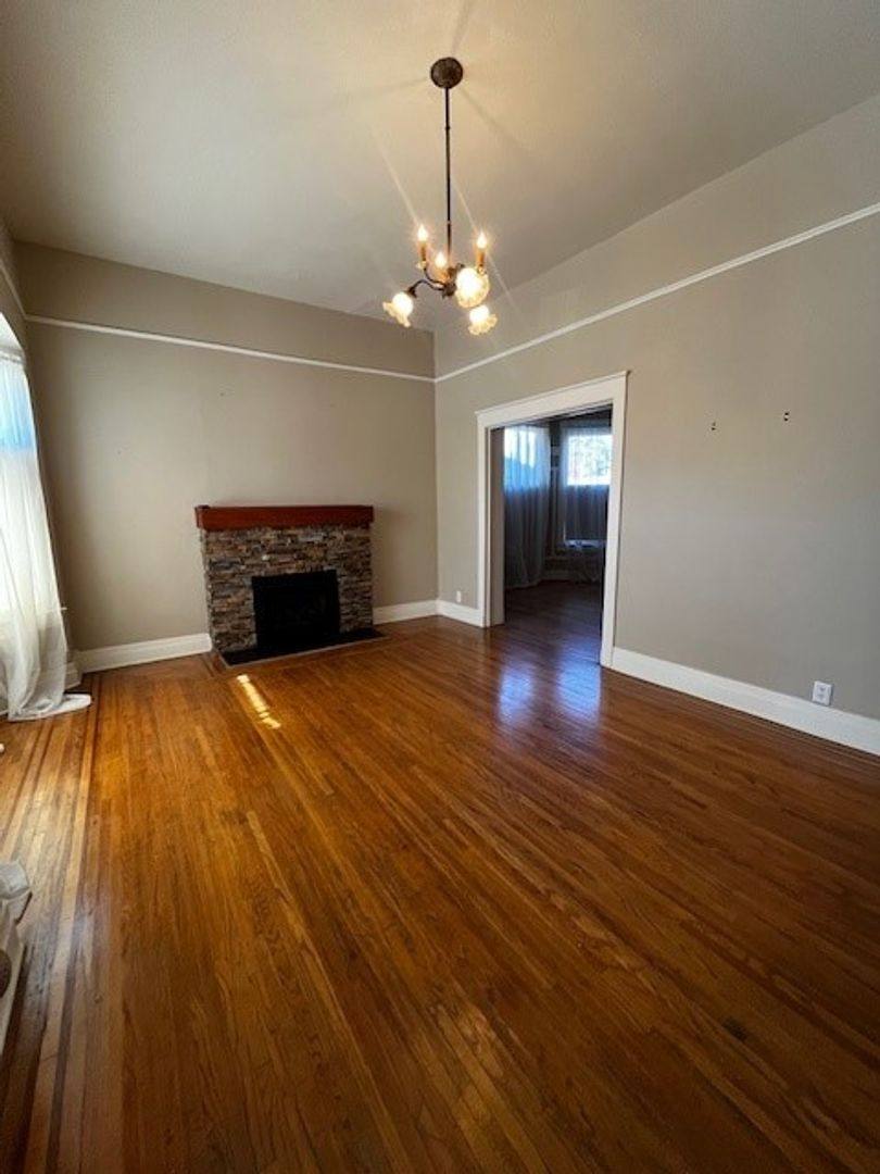 Apartment for rent at 2104 B St, Bakersfield, CA 93301