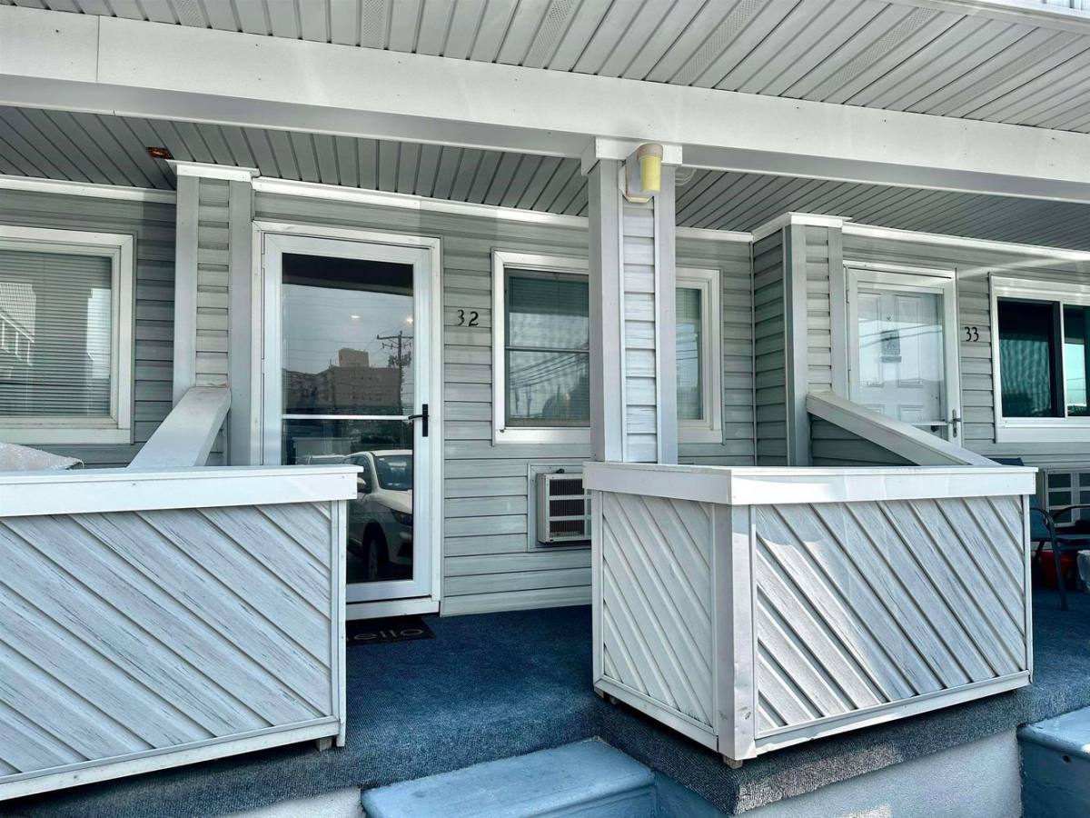 Condo for rent at 9105 Atlantic Ave #32-32, Atlantic City, NJ 08404