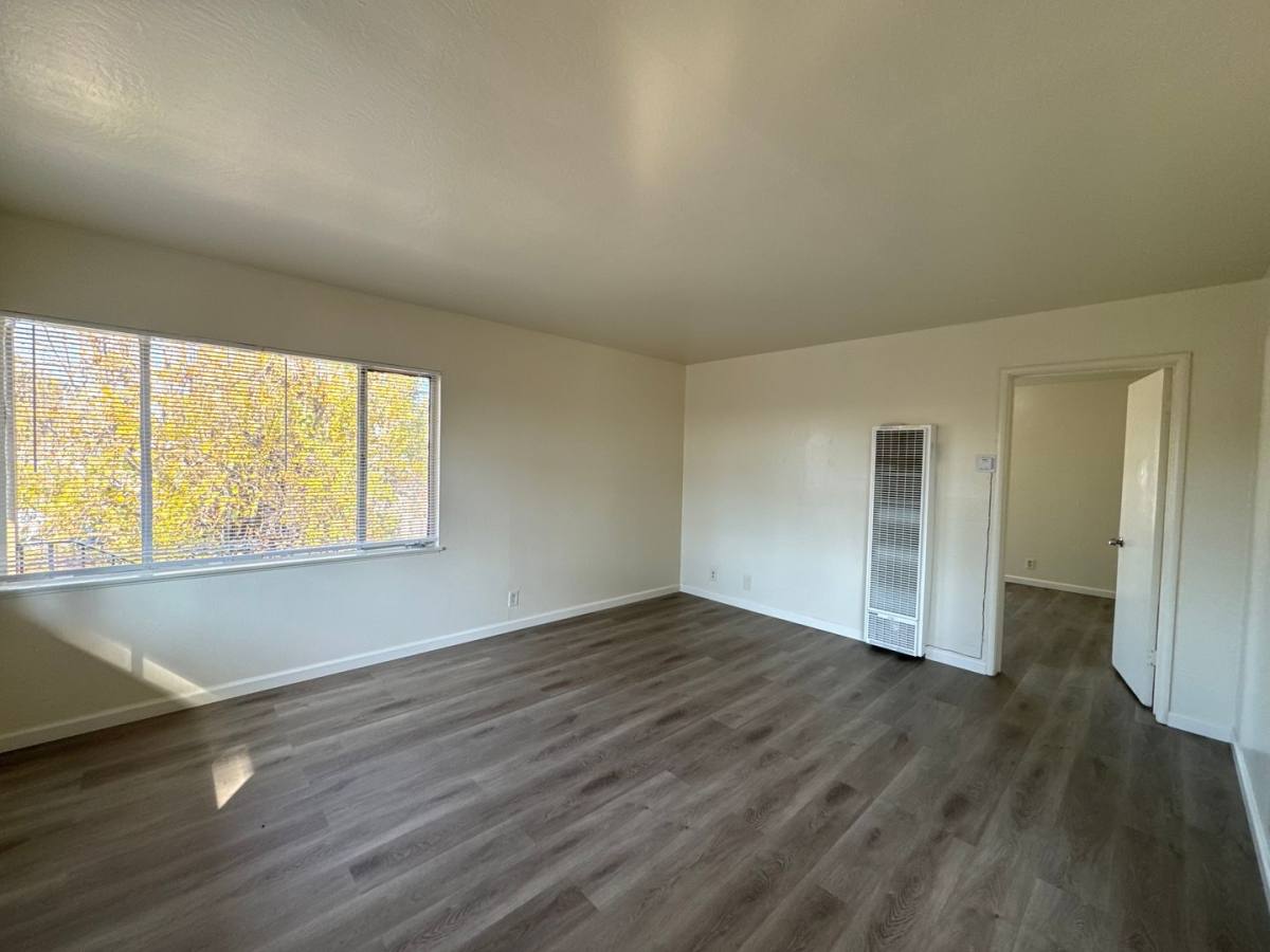 Apartment for rent at 2550 35th Ave, Oakland, CA 94601