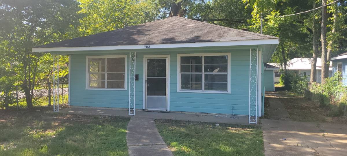 House for rent at 702 W 72nd St, Shreveport, LA 71106