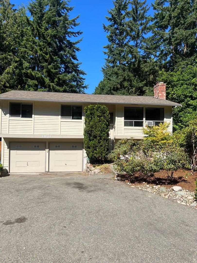 House for rent at 14144 76th Place NE, Kirkland, WA 98034