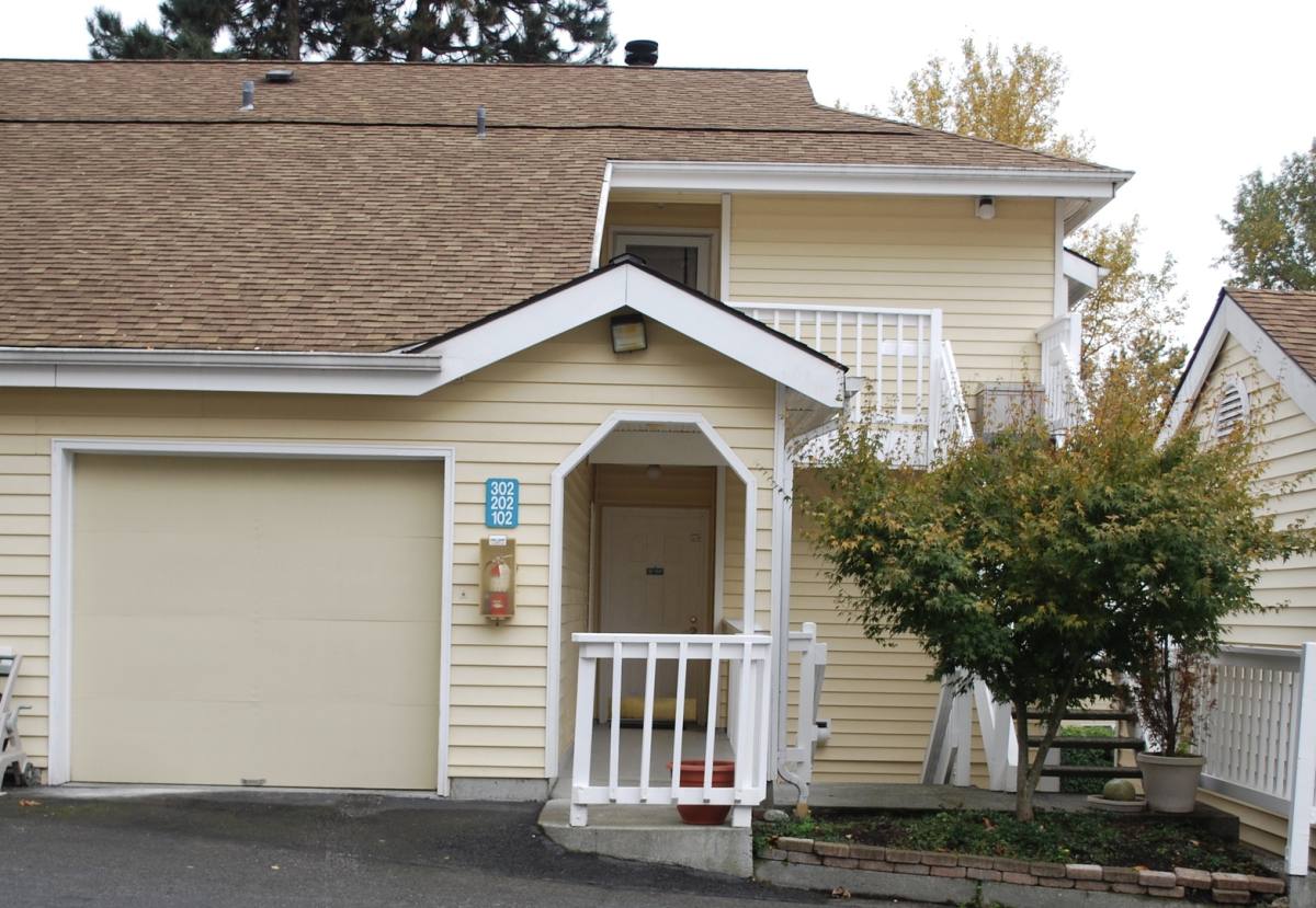 Condo for rent at 2730 118th Ave SE 11-202, Bellevue, WA 98005