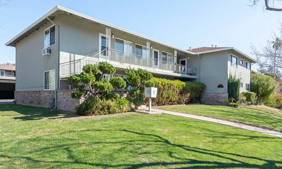 Apartment for rent at 161 Towne Terrace, Los Gatos, CA 95032