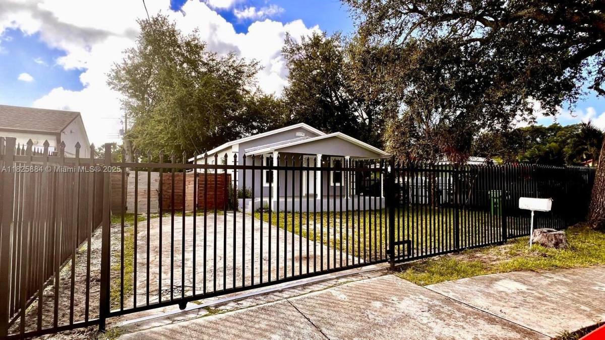 Apartment for rent at 2260 NW 91st St #B-B, Miami, FL 33147